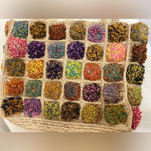 Raffia Crochet Tote Bag - Picture 12 of 17